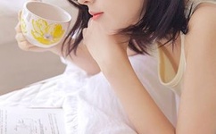 八字奶是什么意思